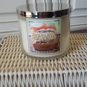 DISCONTINUED  bath and body works candle